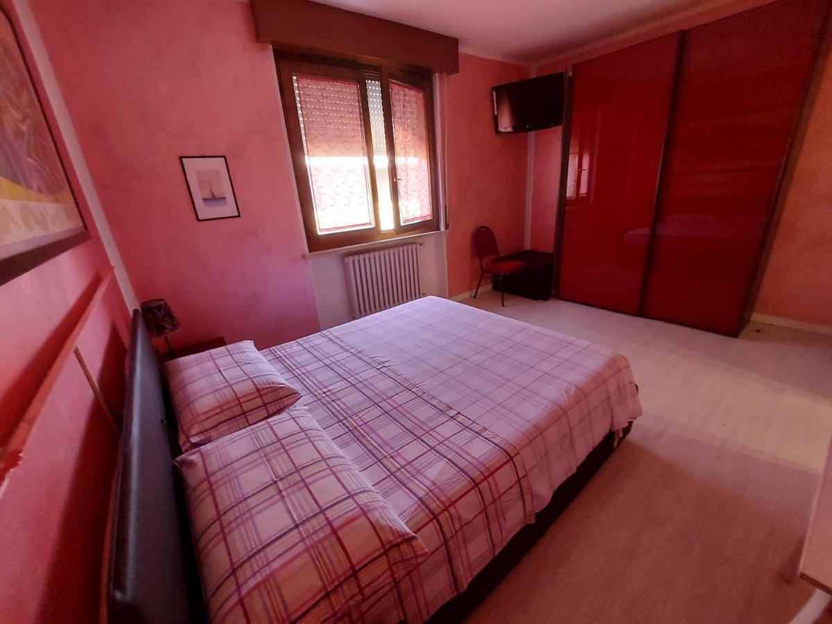 B&B Desenzano Desenzano del Garda Luaran gambar