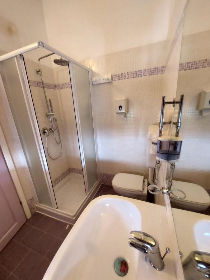 B&B Desenzano Desenzano del Garda Luaran gambar