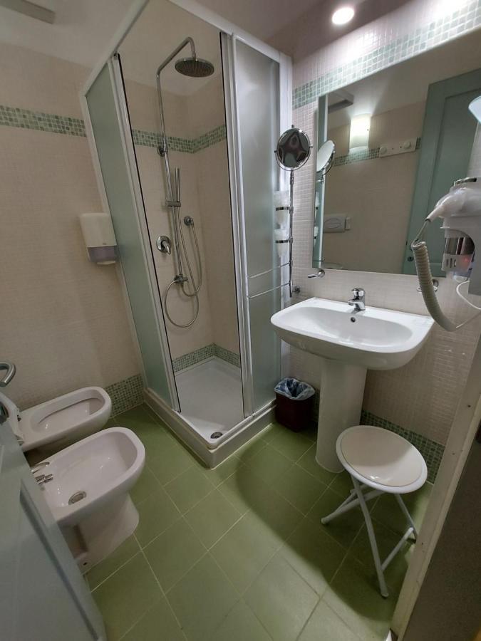 B&B Desenzano Desenzano del Garda Luaran gambar