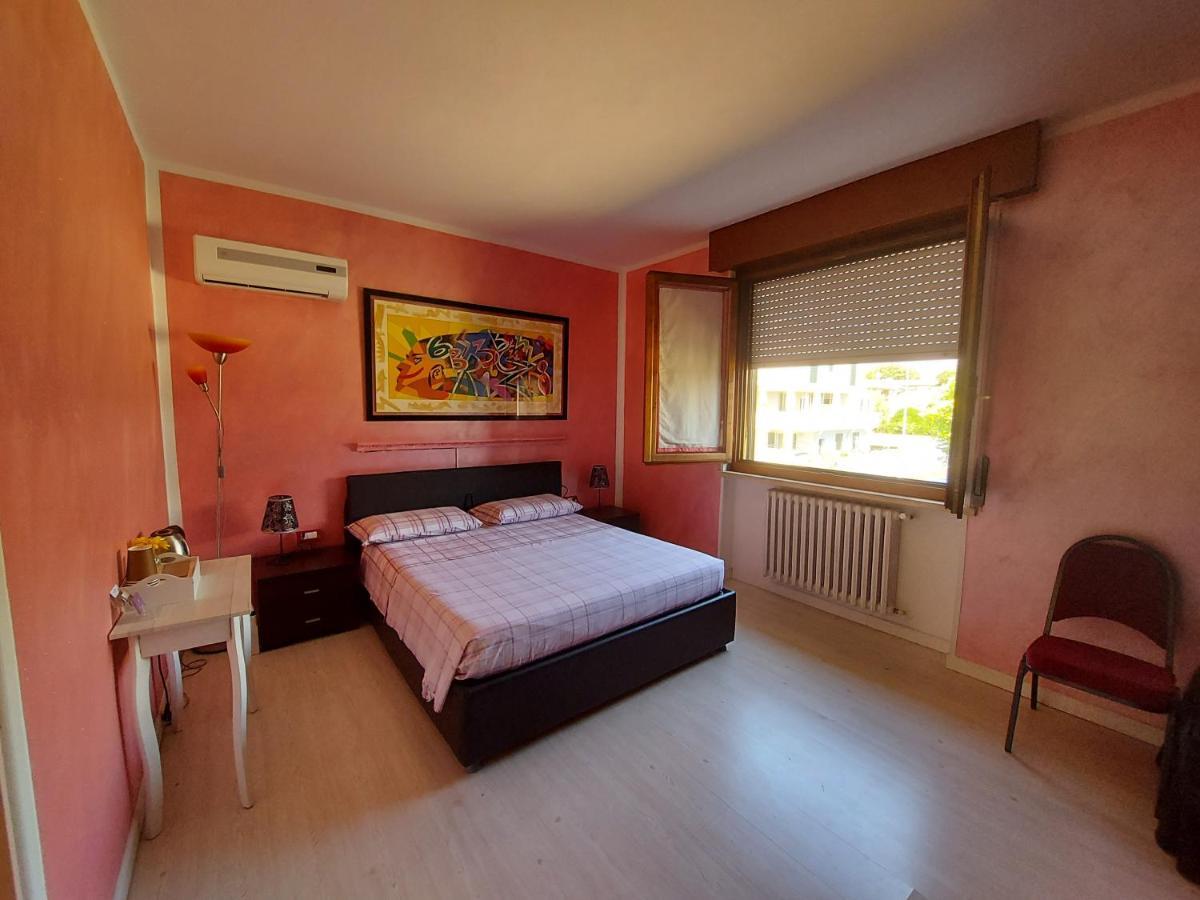 B&B Desenzano Desenzano del Garda Luaran gambar