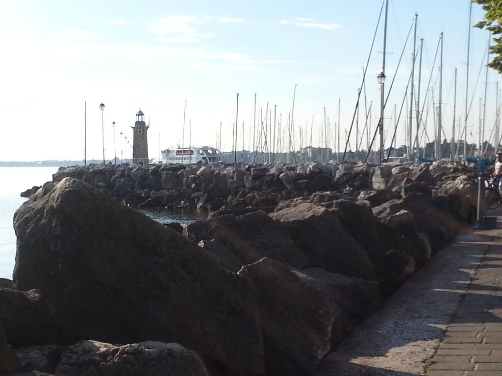 B&B Desenzano Desenzano del Garda Luaran gambar