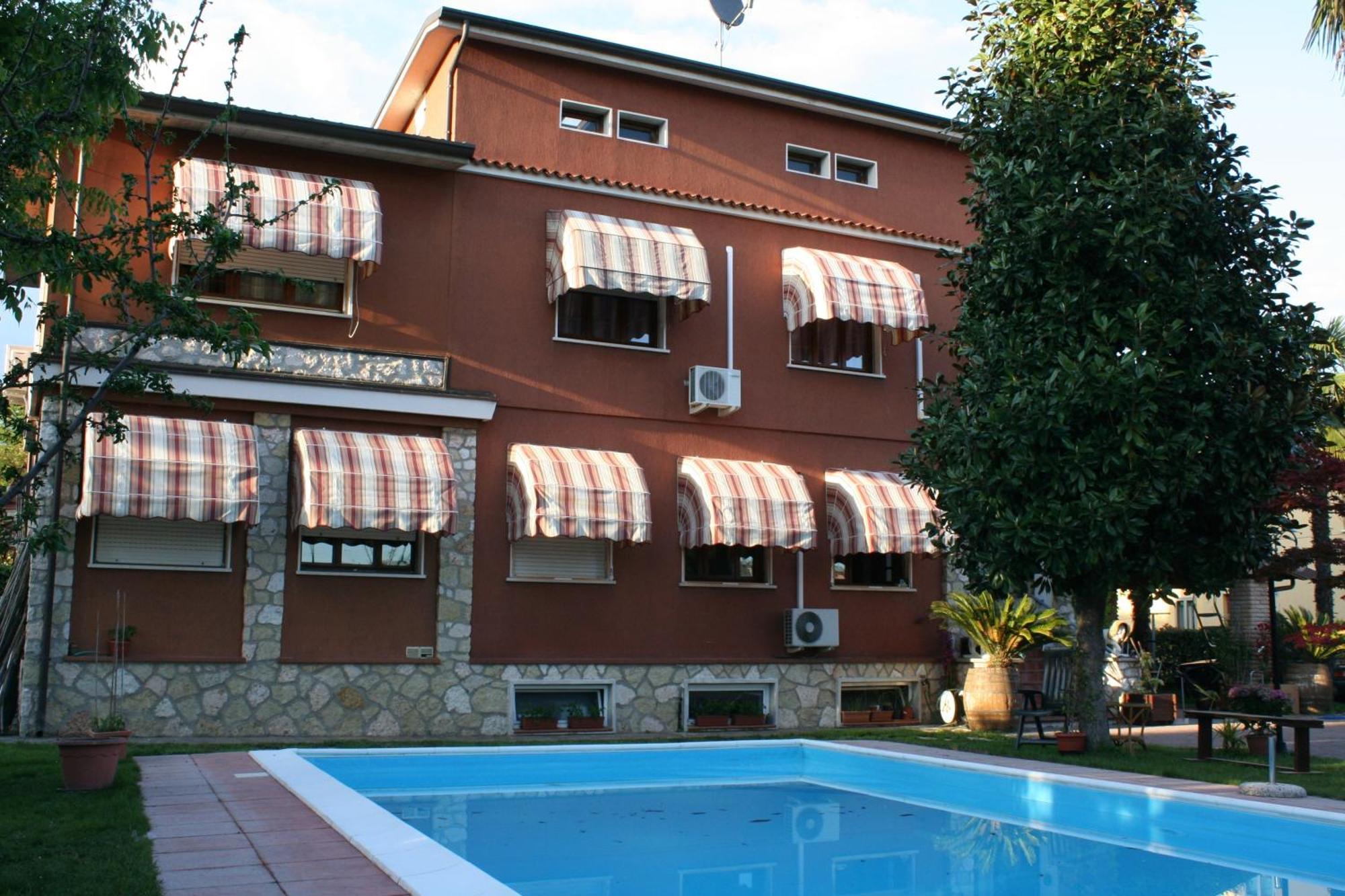 B&B Desenzano Desenzano del Garda Luaran gambar