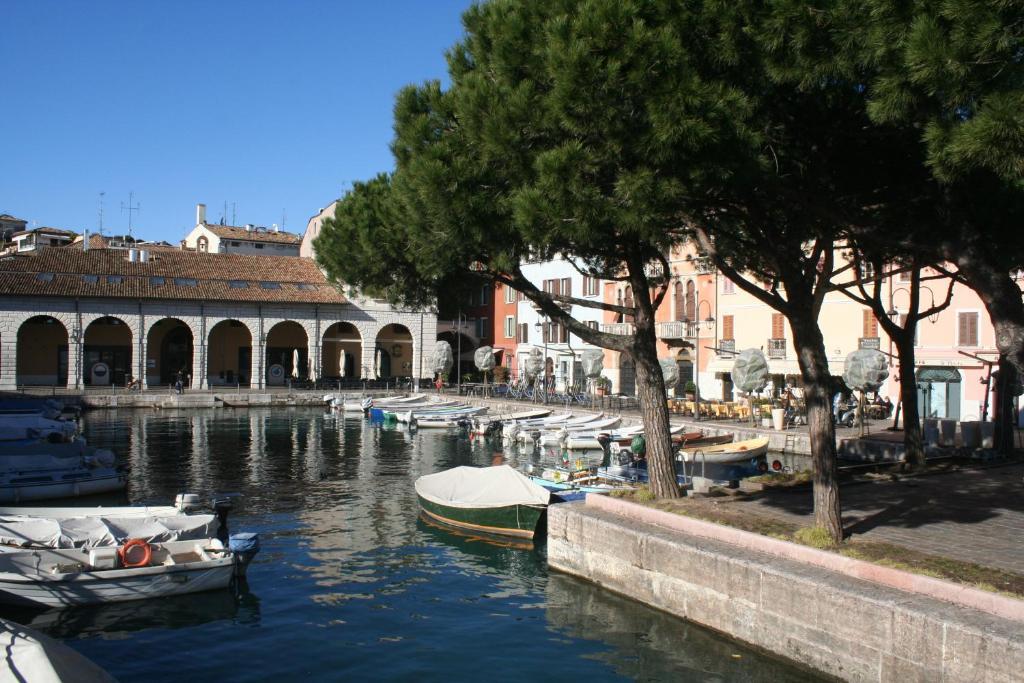 B&B Desenzano Desenzano del Garda Luaran gambar
